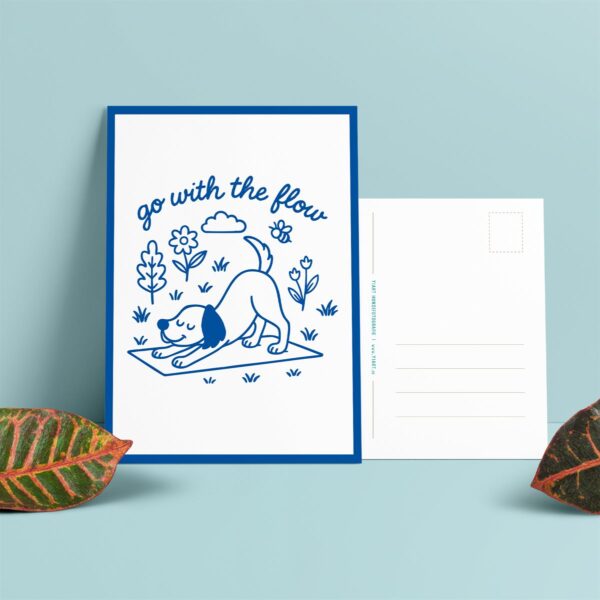 postkarte hund yoga go with the flow